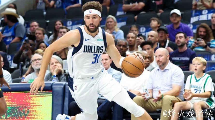 汤普森首秀砍22分独行侠力克马刺 凯尔特人大胜奇才 汤普森首秀砍22分独行侠力克马刺 凯尔特人大胜奇才